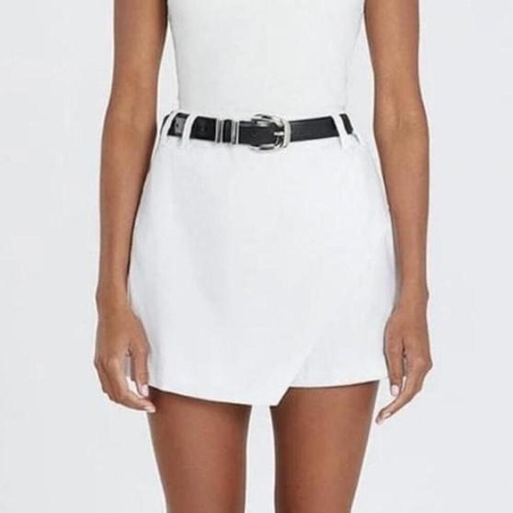 Dissh linen skort size 10